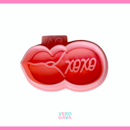 Cortador de galleta labios con chicle 5cm