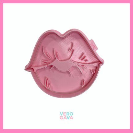 Cortador de galleta labios beso 10cm
